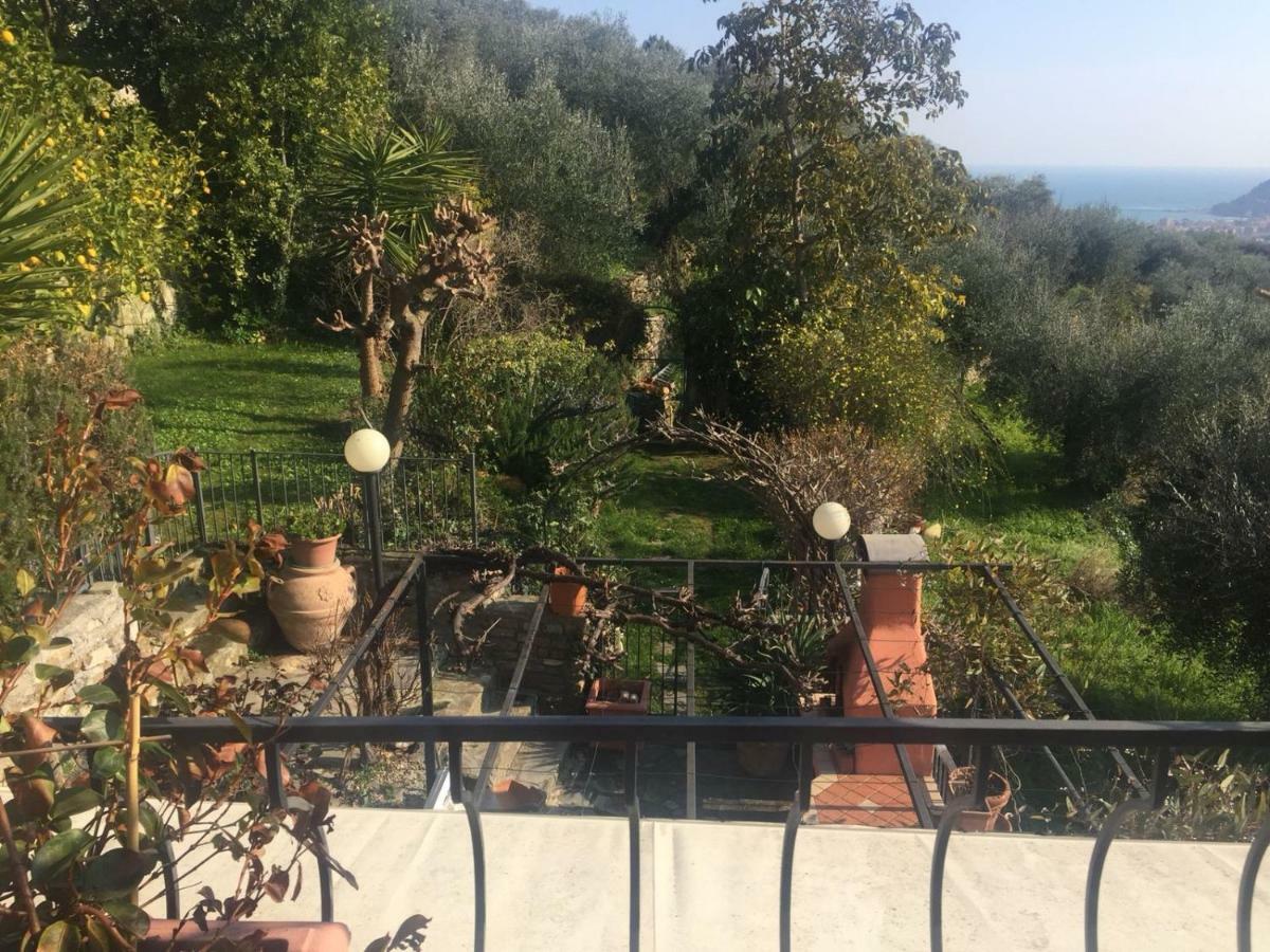 Tavernetta A 10 Minuti Dal Mare Βίλα Diano San Pietro Εξωτερικό φωτογραφία